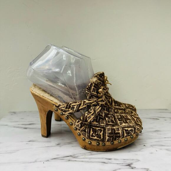 Erica Brooke Fuzzy Brown Knit Heel Clogs Women’s Size 6 - Picture 4 of 10